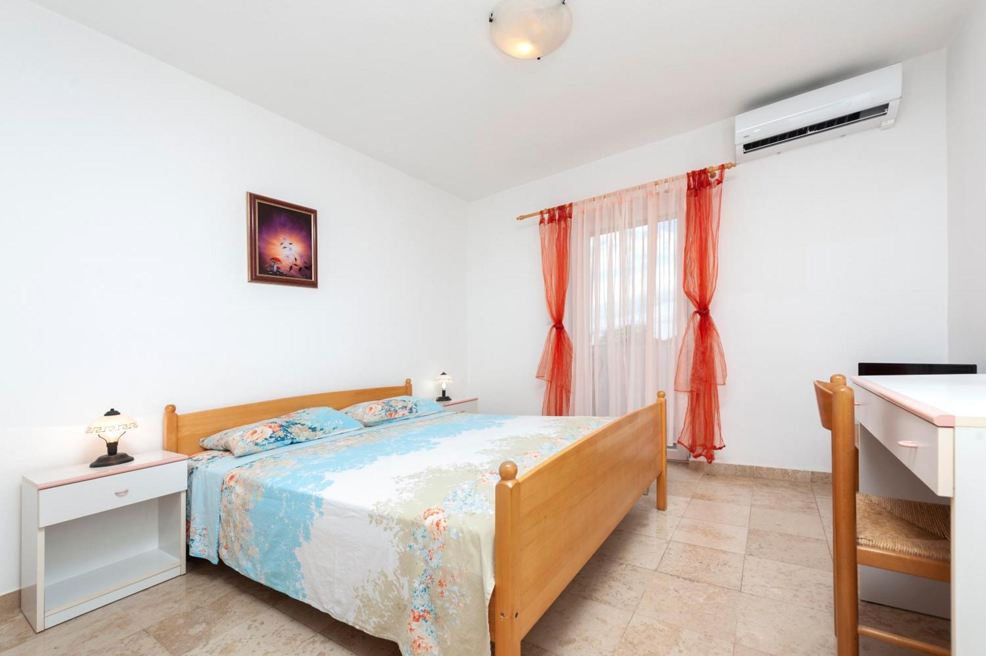Luna Tsuki Two Aparthotel โรวีน ภายนอก รูปภาพ