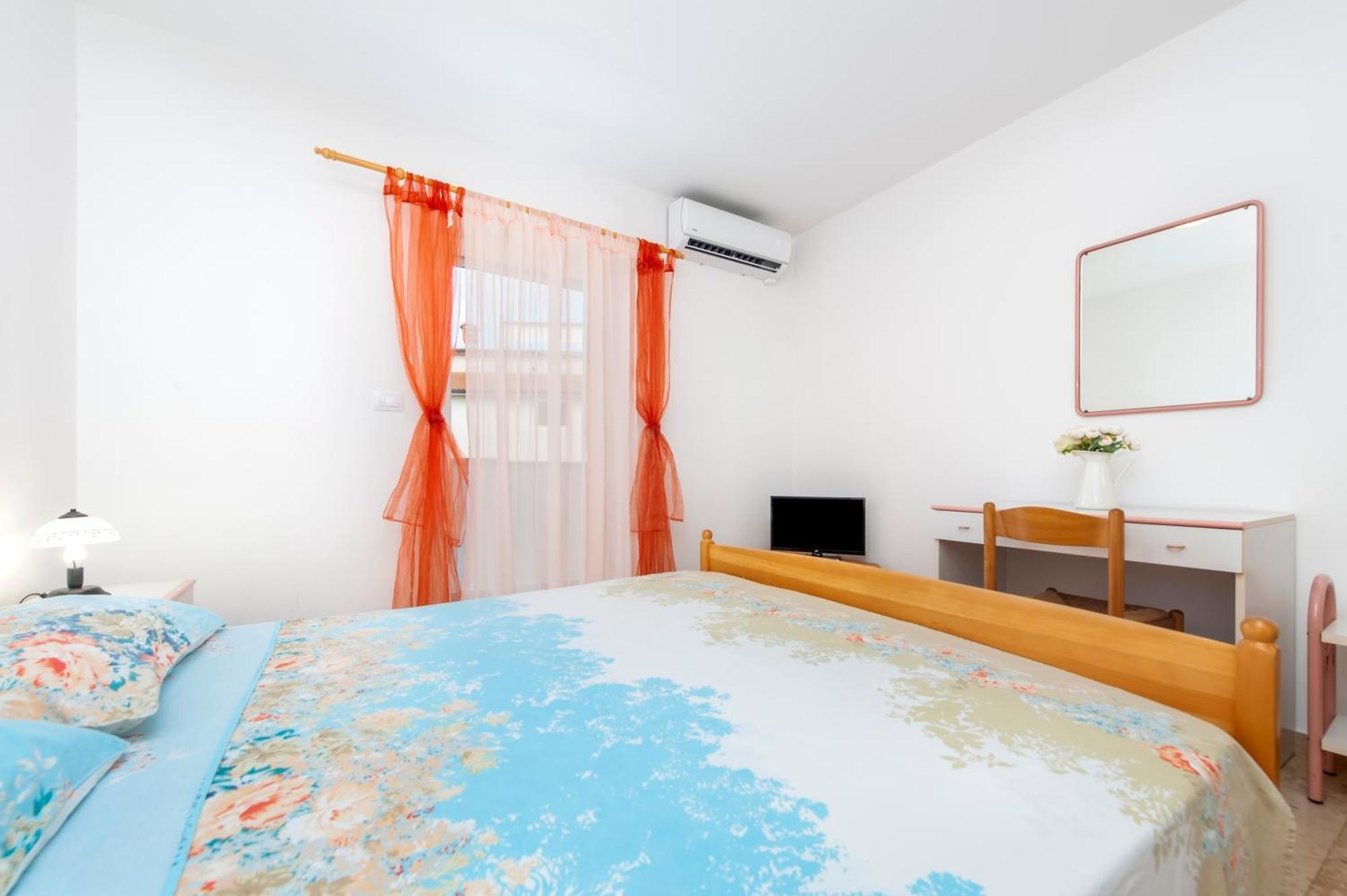 Luna Tsuki Two Aparthotel โรวีน ภายนอก รูปภาพ